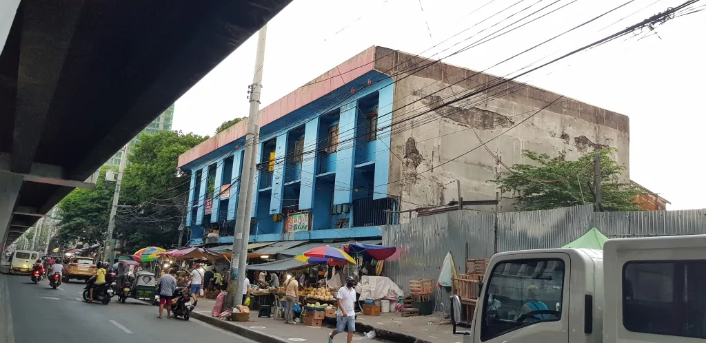 Commercial Property – Taft Avenue corner Escobal Street, photo 1